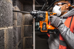 Aeg BBH 18BL2-502C 18V 5Ah Çift Akülü Kömürsüz Kırıcı Delici