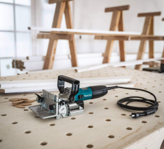 Makita PJ7000 Kenar Freze Zıvana Açma 701 Watt