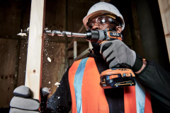 Aeg BSB18 SBL-202TBLK 18V 2Ah Çift Akülü Darbeli Vidalama Matkap Seti