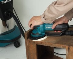 Makita Makita BO6050J  Devir Ayarlı 750 Watt Dairesel Eksantrik Titreşim Zımpara