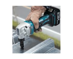 Makita DJN161RFJ Sac Kesme 18V 2 x 3.0Ah