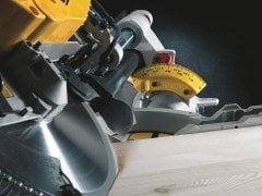 Dewalt DWS780 1675 W 305 MM Raylı Gönye Kesme Makinesi