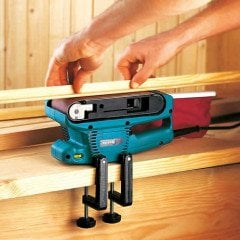 Makita 9911 Devir Ayarlı 650 Watt Tank Zımpara