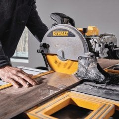 Dewalt D36000 250mm Sulu Seramik Kesme Makinesi