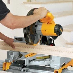 Dewalt DW714 1650 W 250 MM Gönye Kesme Makinesi