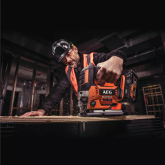 Aeg BST18BLX LI-402C + BKS 18SBL 18V 4Ah Sunta Kesme Ve Dekupaj Seti