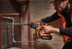 Aeg BBH 18 BLLI-502C Çift Akülü Kömürsüz Motor Kırıcı Delici