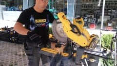 Dewalt DHS780T2A 2 x 54V (108V) Felxvolt LI-ION/ELEKTRİKLİ 305MM Gönye Testere